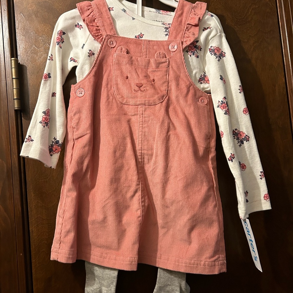 Brand new with tags Carter set